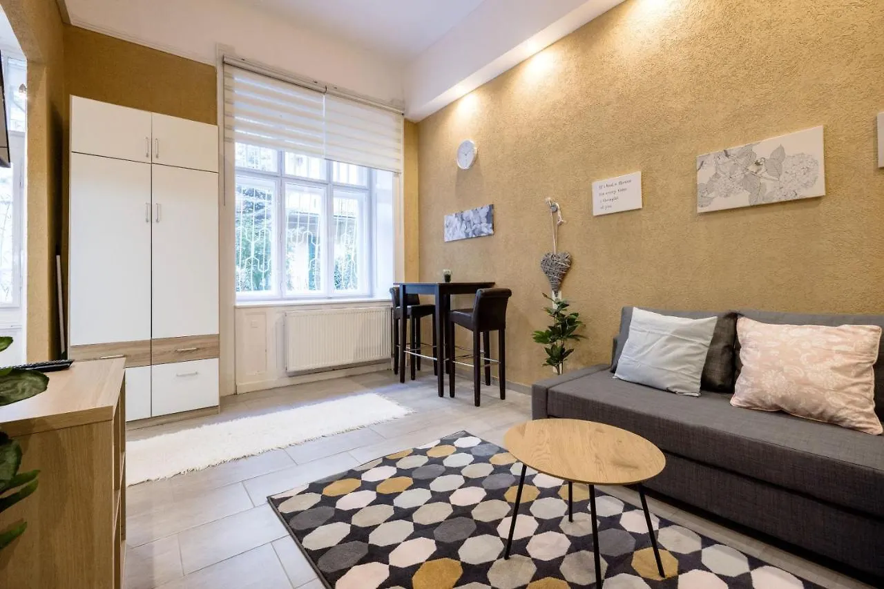 Akacfa 27-1 Center Apartment With Aircon Boedapest 0*,  Hongarije